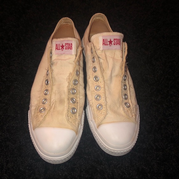 Converse Lowtops - Picture 1 of 2